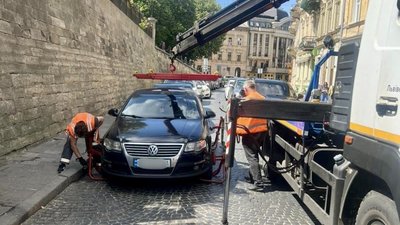 Львів’янин отримав штраф на 40 тисяч гривень за порушення правил паркування (ФОТО)