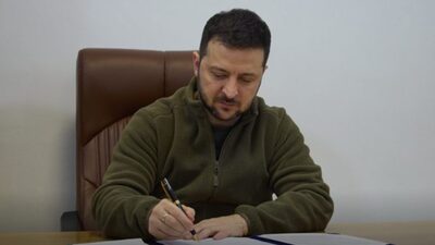 Зеленський посилив відповідальність військових за невиконання наказу