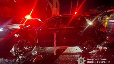 У Тернополі нетверезий водій Porsche спричинив ДТП із мікроавтобусом