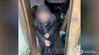 На Львівщині зловмисник понад 20 років тримав людину в трудовому рабстві (ФОТО, ВІДЕО)