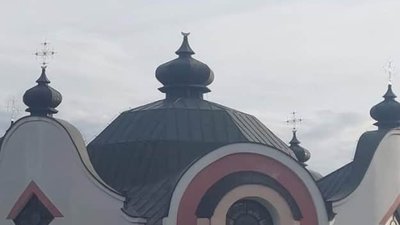 У Польщі затримали чоловіка, який зрізав хрест з української церкви