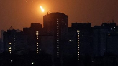 Росія атакувала Київ ракетами