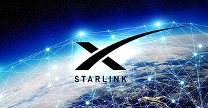 Ілон Маск надає Україні доступ до інтернету «Starlink»