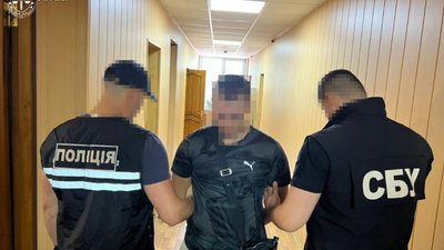 У Львові клієнта обмінника ошукали на 50 тис. доларів: затримано організатора афери