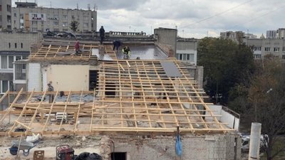 У Львові відновлюють будинки, пошкоджені обстрілом 30 липня: що вже зробили