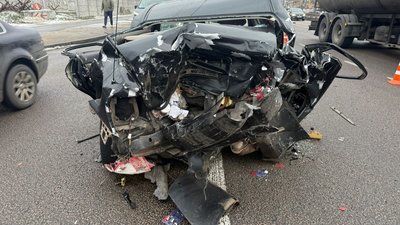 У Києві ДБР розслідує ДТП за участі військовослужбовця, в якій загинула жінка