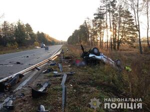 Врізався у відбійник: у жахливій ДТП на Сумщині загинули четверо людей (фото)