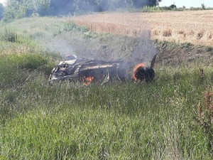 На Сумщині автомобіль з цивільними підірвався на міні (ФОТО)