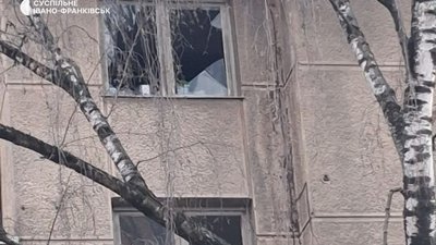 Внаслідок атаки по центру Івано-Франківська загинули двоє людей, пошкоджено два пологові будинки і житлові будівлі