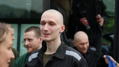 Обмін між рф та Україною: додому їдуть воїни, які були в полоні з 2022 року (ФОТО, ВІДЕО)